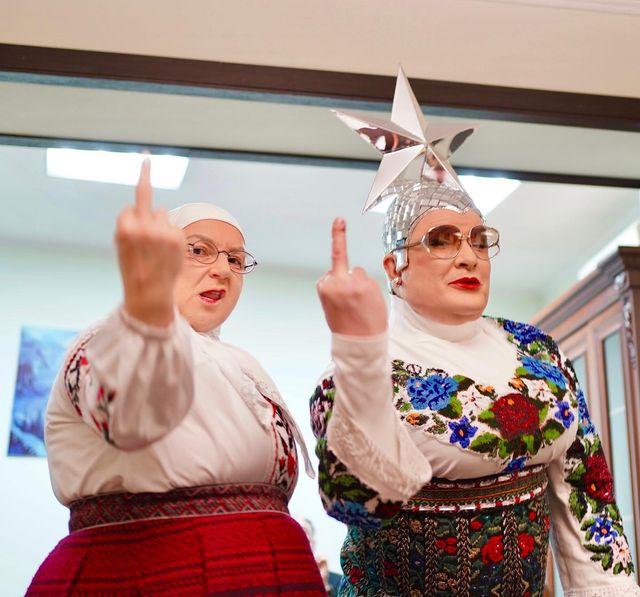 'Стоїмо та не падаємо духом': Вєрка Сердючка звернулася до українців - фото 498907