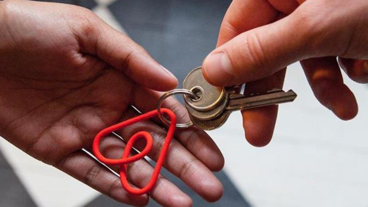 Airbnb надасть безкоштовне житло для українських біженців - фото 1