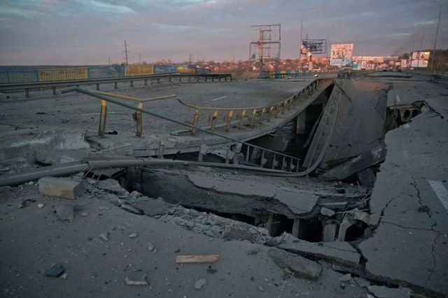 Як виглядає Буча після боїв: промовисті фото війни з окупантами з-під Києва - фото 499210