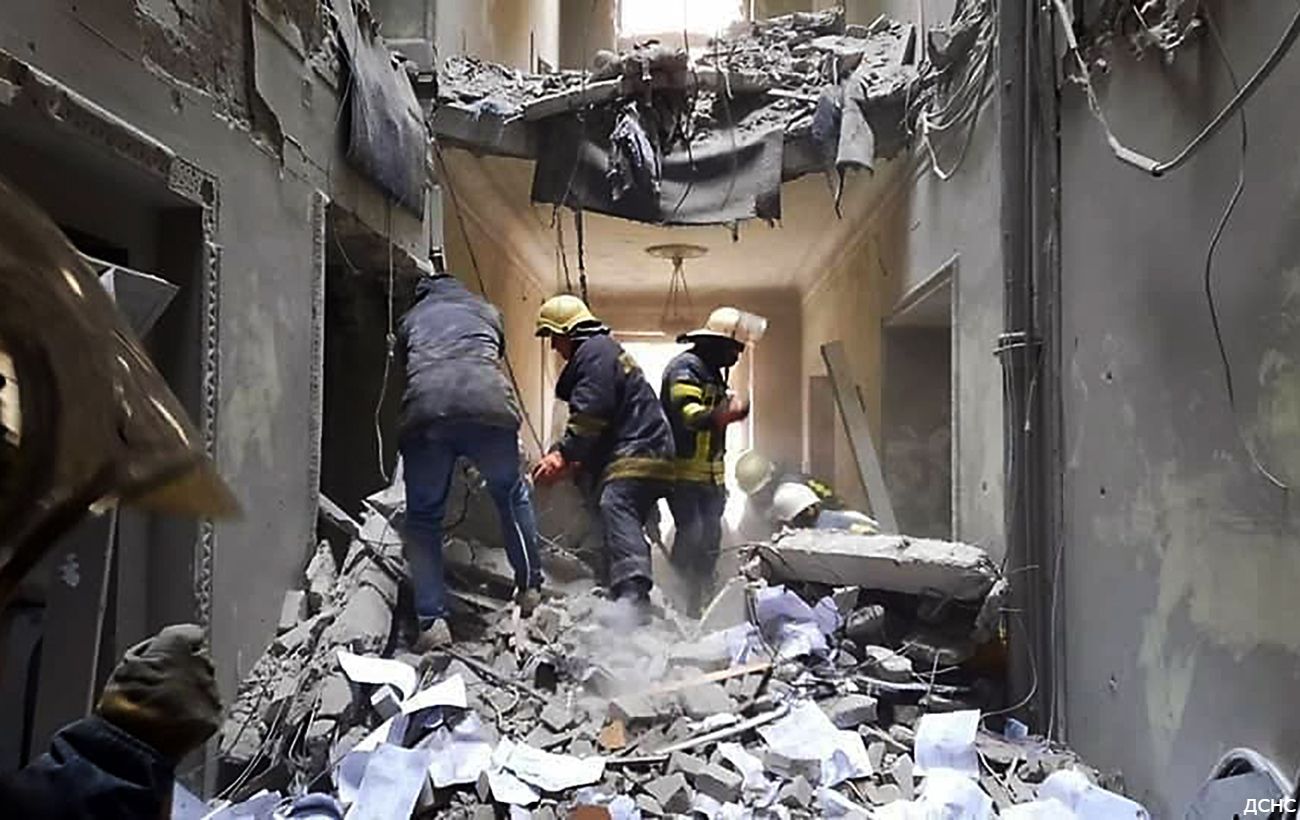 Як діяти у випадку загрози обвалу будинку розповіли в МОЗ