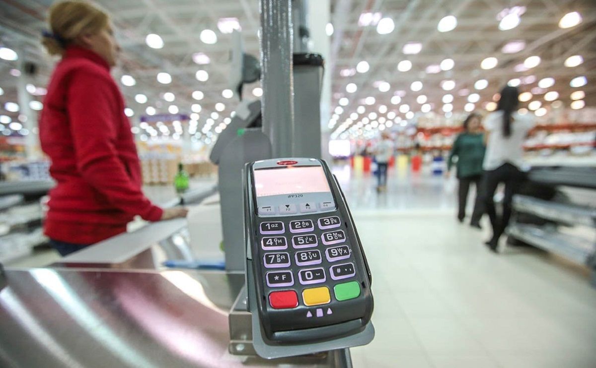 Не банкоматом єдиним: де можна зняти готівку в Україні – альтернативні варіанти - фото 1