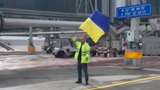 В ізраїльському аеропорту російським літакам подають сигнали прапором України