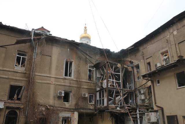 Як зараз виглядає Харків: 15 свіжих фото міста, яке знищують російські окупанти - фото 499583