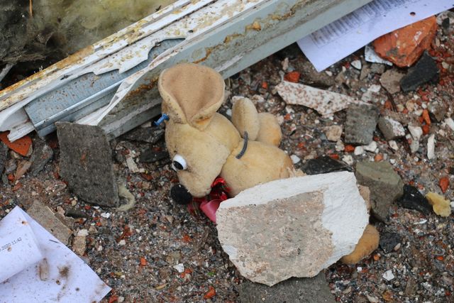 Як зараз виглядає Харків: 15 свіжих фото міста, яке знищують російські окупанти - фото 499585