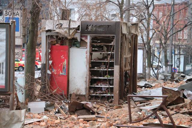 Як зараз виглядає Харків: 15 свіжих фото міста, яке знищують російські окупанти - фото 499589