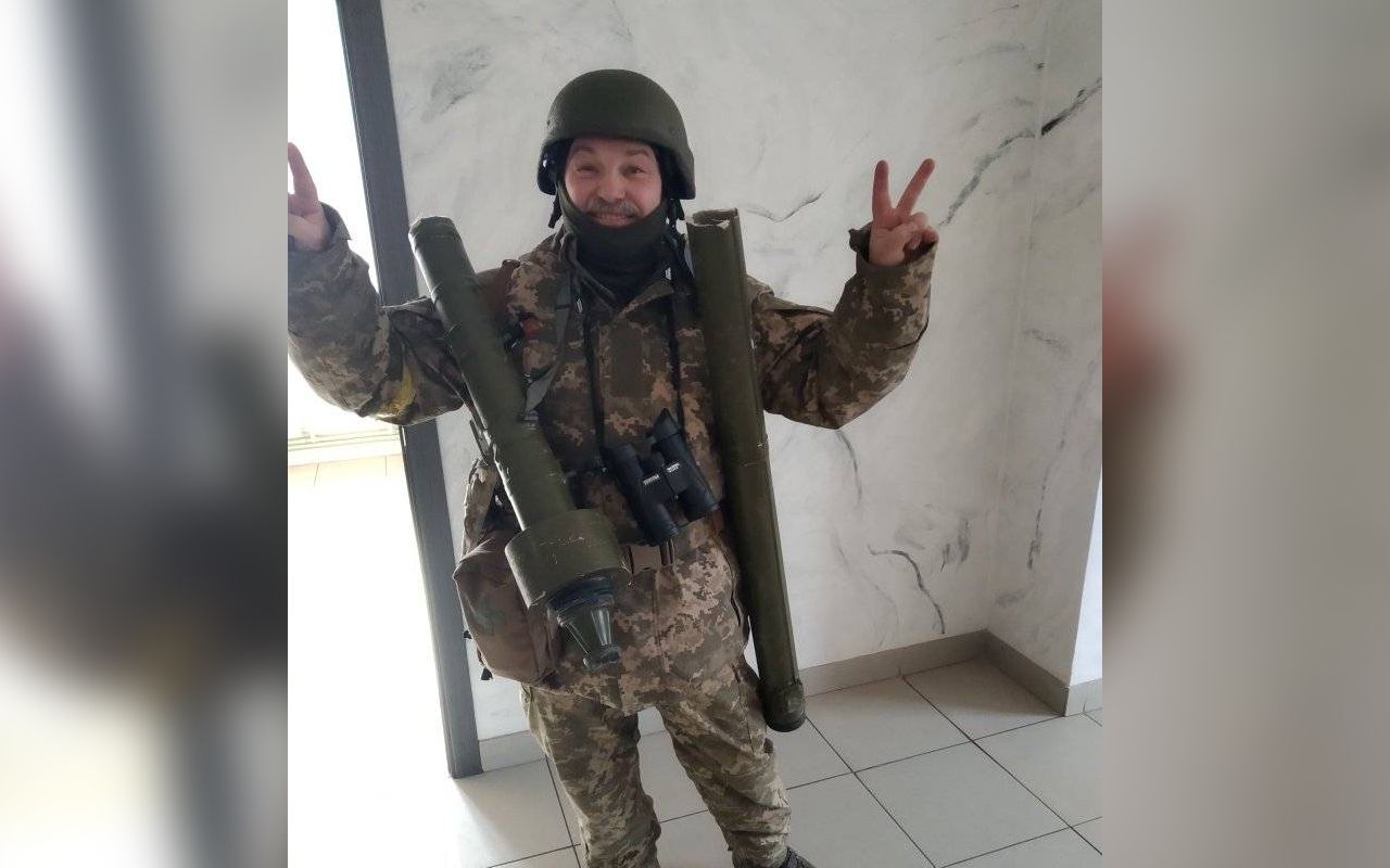 Ворожий літак збив співробітник Укрпошти - фото 1