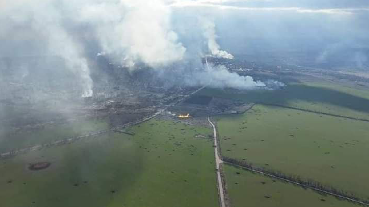 Обстріляний Маріуполь показали з висоти пташиного польоту