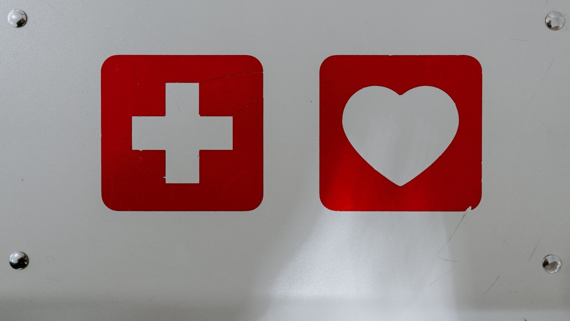 Домедична допомога в умовах воєнного стану для цивільних осіб