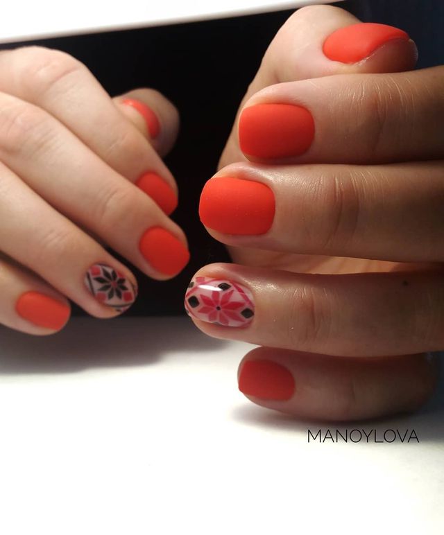 40 варіантів патріотичного манікюру для справжніх українок - фото 500435