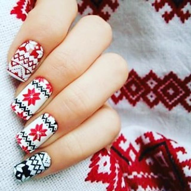 40 варіантів патріотичного манікюру для справжніх українок - фото 500469