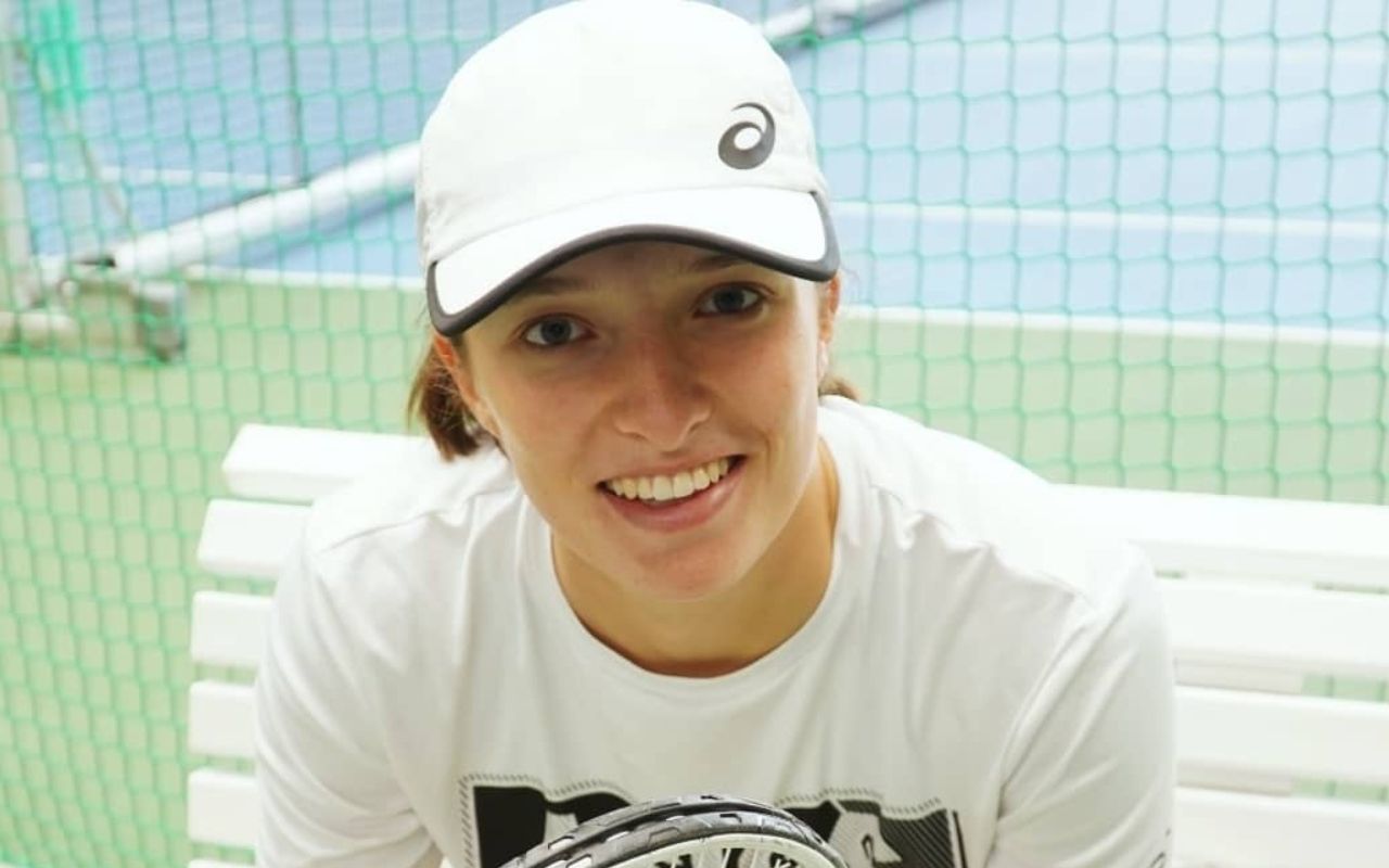 "Хочу продемонструвати солідарність": польська тенісистка висловилася про війну в Україні