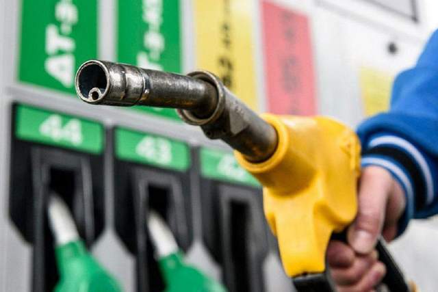 Скільки коштуватиме паливо в Україні у нових умовах- фото 500559