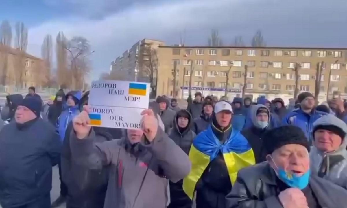 Мешканці Мелітополя вимагають повернути викраденого мера міста: відео