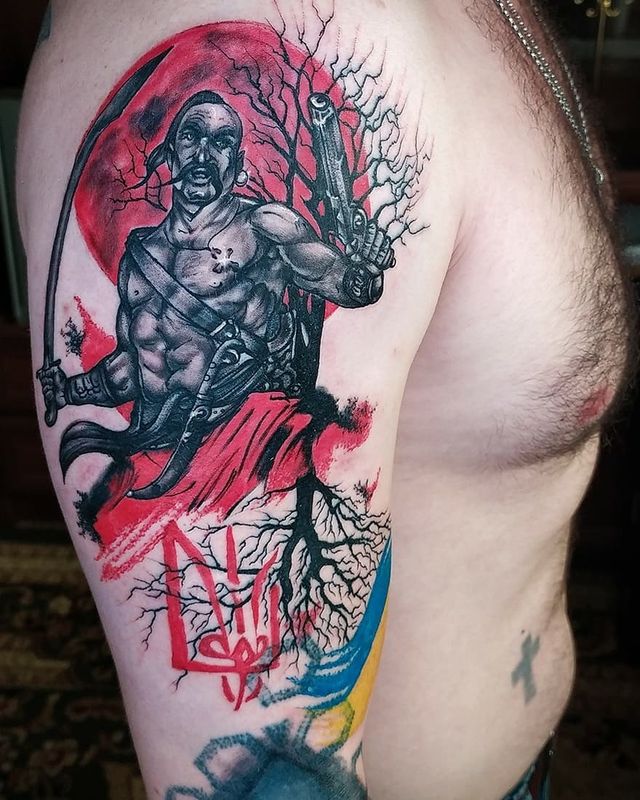 Герби, вишиванки та карти України: патріотичні татуювання для українців – приклади з фото - фото 500743