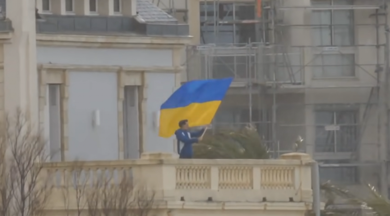 У Франції захопили віллу дочки Путіна, повісили прапор України та запрошують туди біженців