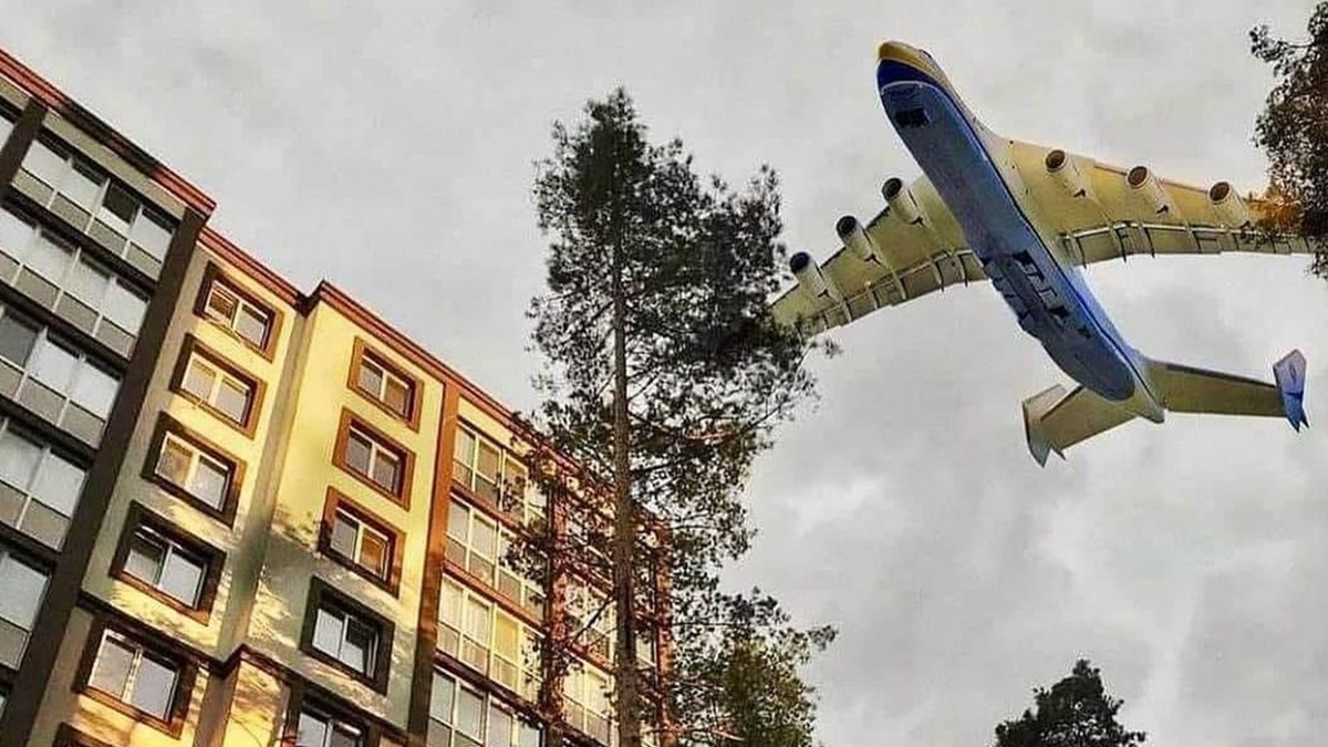 У мережі показали фото "Мрії" над Ірпенем, зроблене за кілька днів до війни