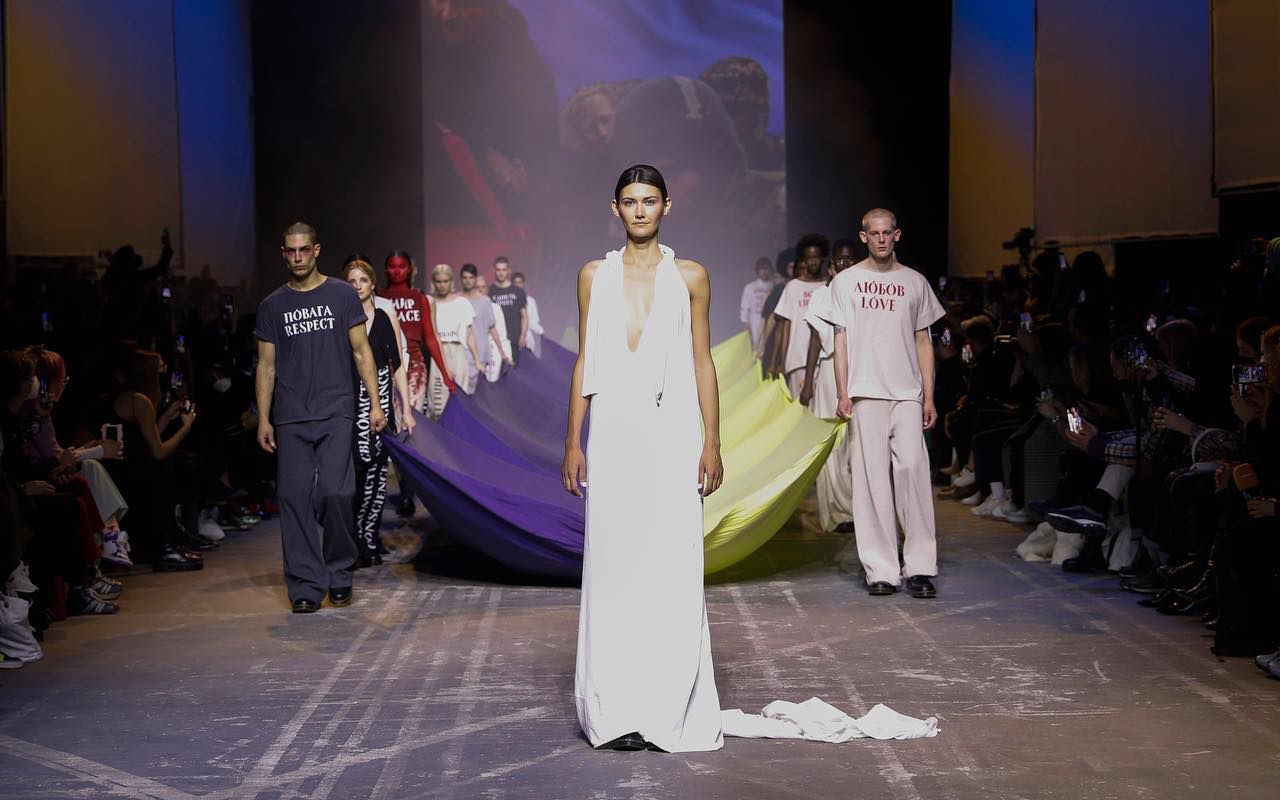 Український дизайнер дистанційно організував потужний показ мод у Берліні