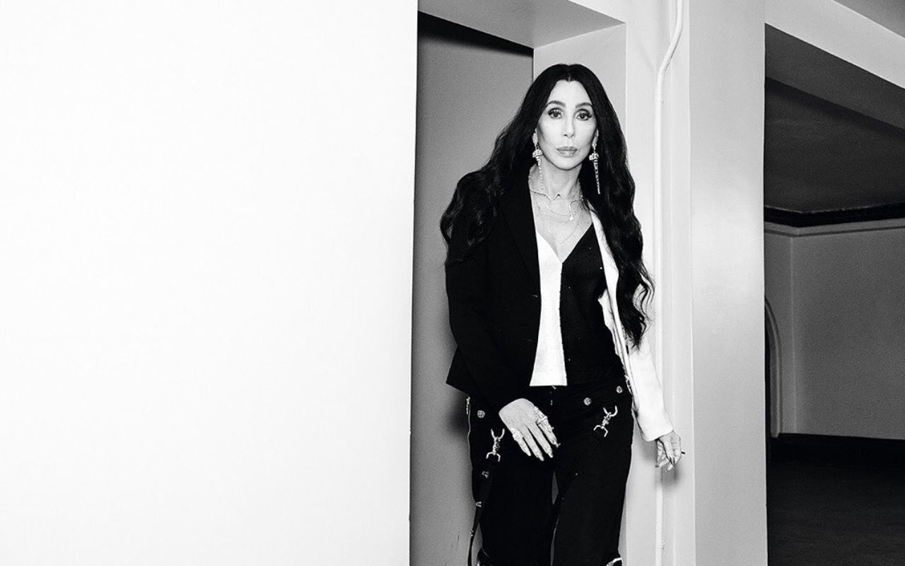 Співачка Шер готова прихистити у своєму домі українських біженців