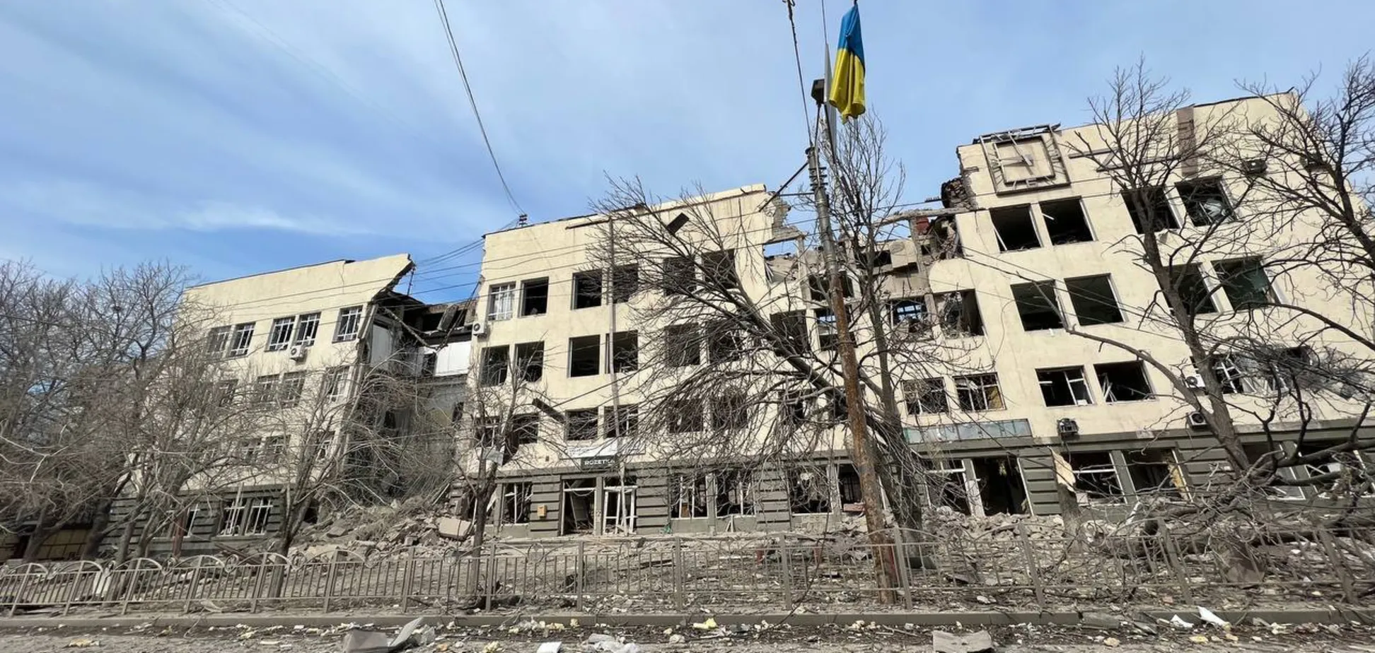 Греція та Італія готові відбудувати зруйнований Маріуполь