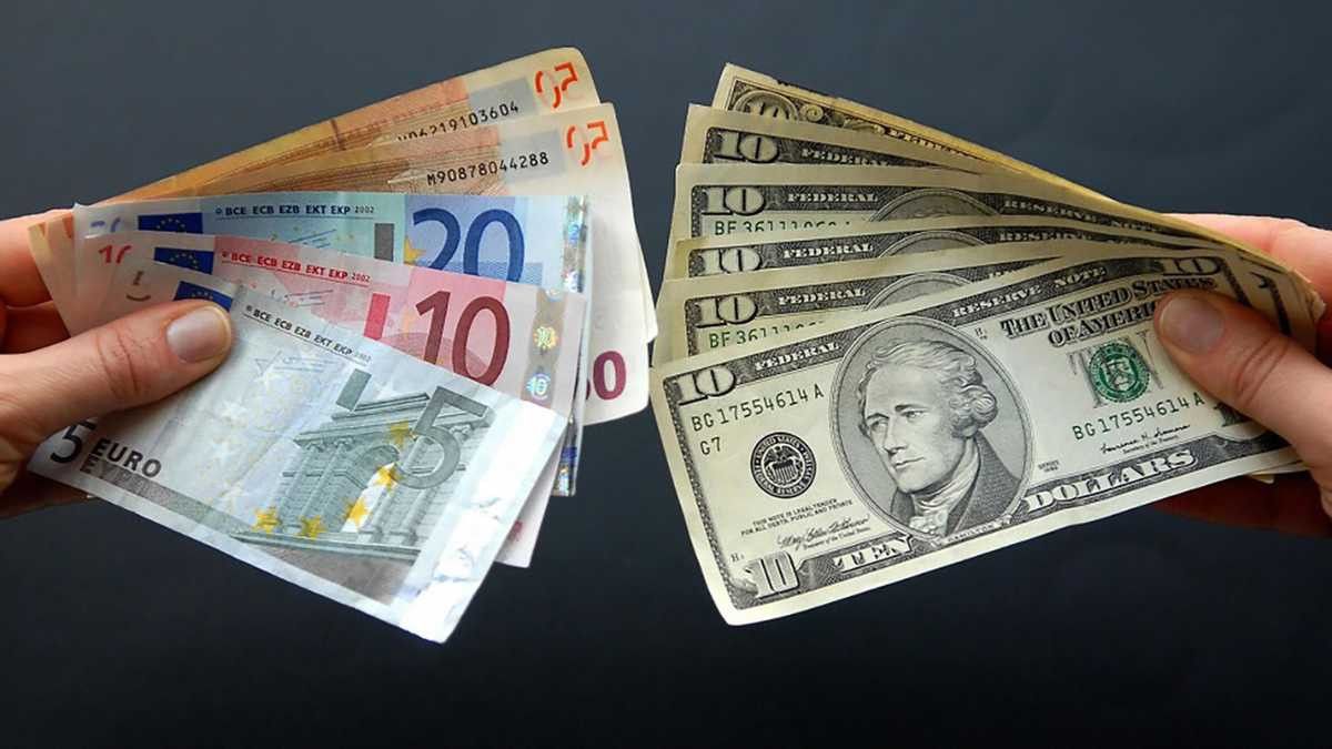 Нацбанк збільшив ліміт: скільки тепер можна зняття готівки в іноземній валюті - фото 1