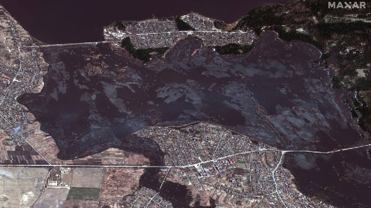 Масштаби затоплення Київщини через пошкоджену дамбу показали на супутникових фото