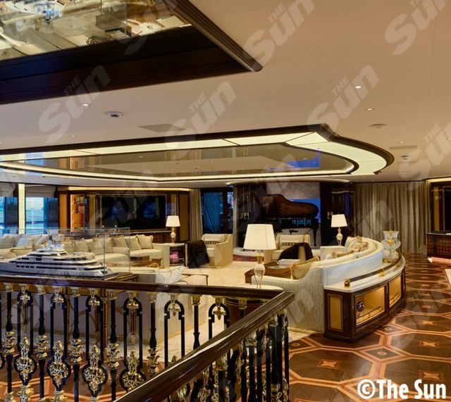 Театр, лікарня і танцпол-басейн: у мережі показали, як виглядає суперяхта Путіна зсередини - фото 501633