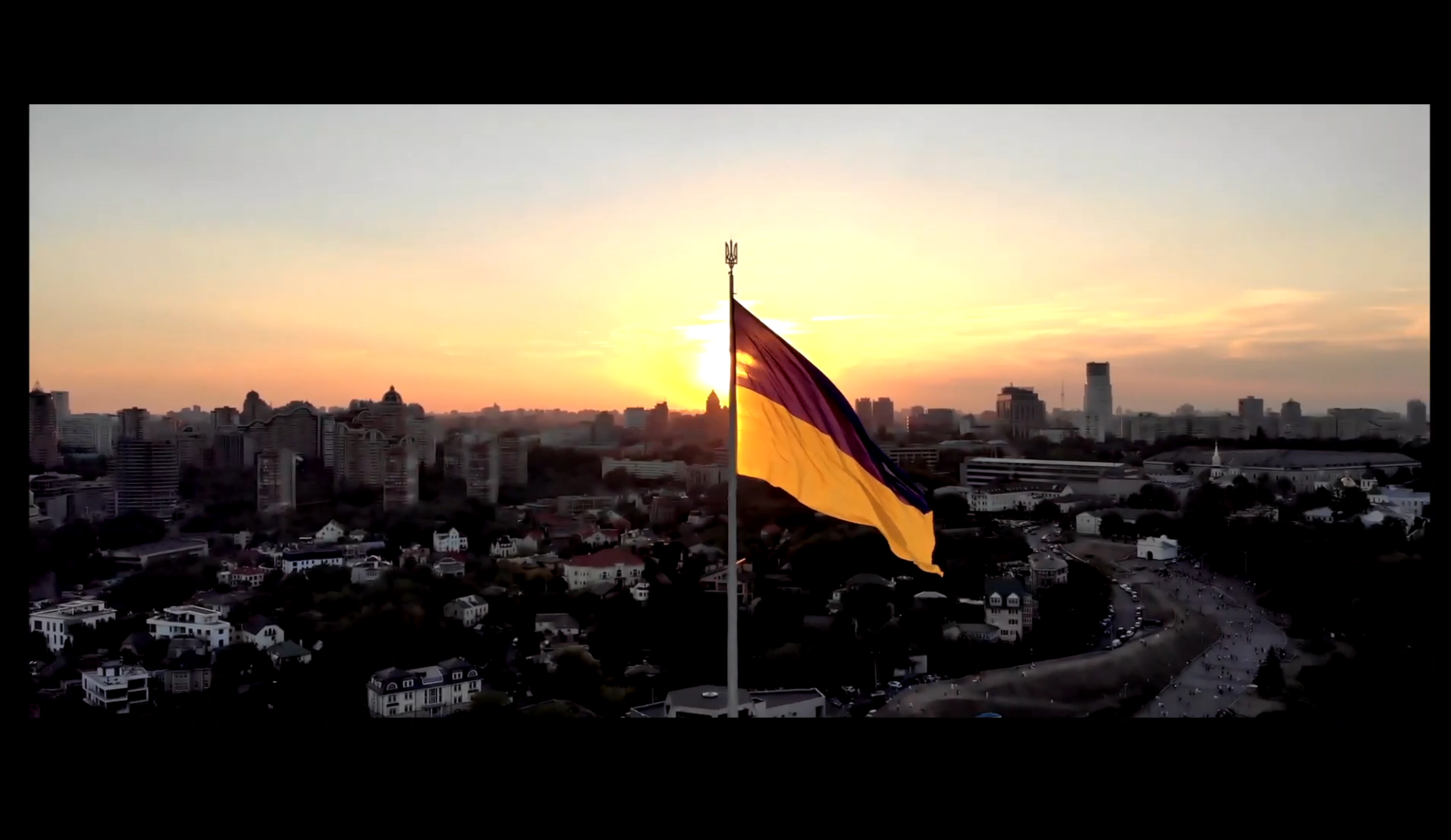 Балада про мальви: LeVoice зворушливо переспівали шлягер Володимира Івасюка