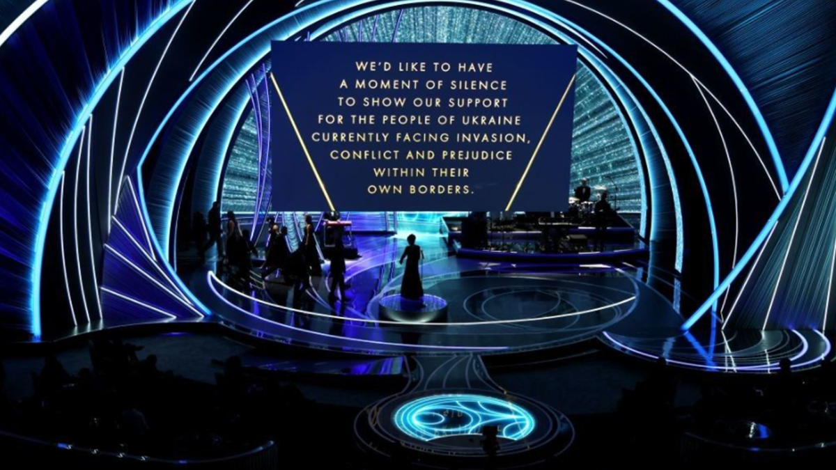 На церемонії вручення Оскара хвилиною мовчання вшанували пам'ять жертв війни в Україні - фото 1