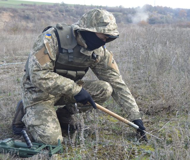 Коли розмінують звільнену Київщину: названі терміни - фото 502492