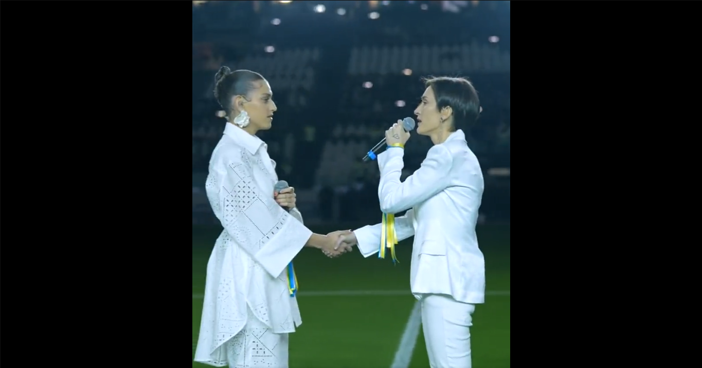 Солістка Go_A та італійка Gaia заспівали антивоєнний хіт Леннона посеред стадіону