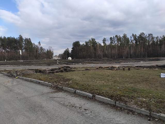 Як виглядає Чорнобильська зона після масштабних боїв, що там точилися: фотозвіт - фото 502612