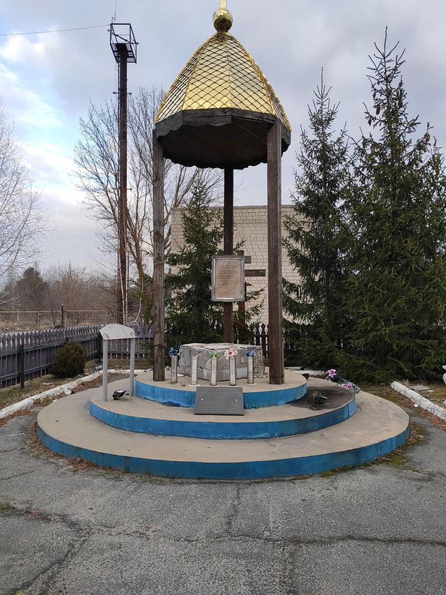 Як виглядає Чорнобильська зона після масштабних боїв, що там точилися: фотозвіт - фото 502614