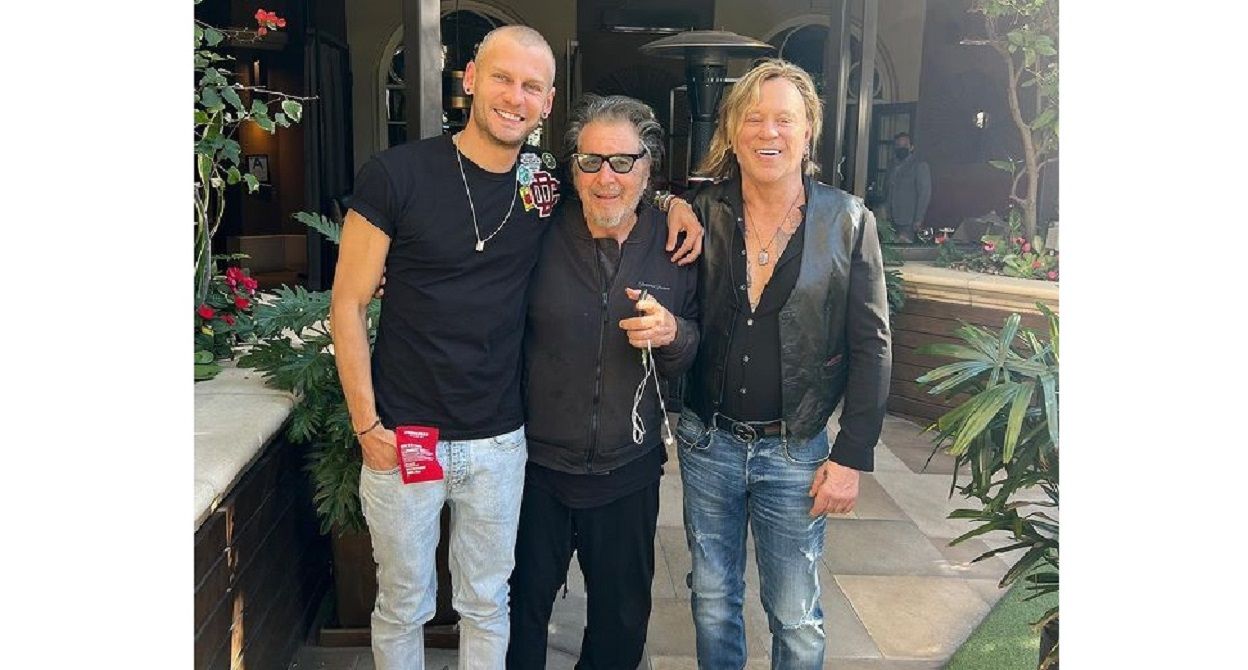 "Якого біса": Міккі Рурк розкритикував США і НАТО через війну в Україні