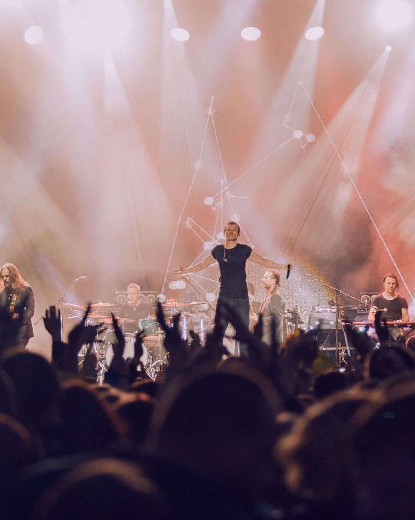 Океан Ельзи дасть благодійний телеконцерт 24 квітня: кошти збиратимуть для дітей