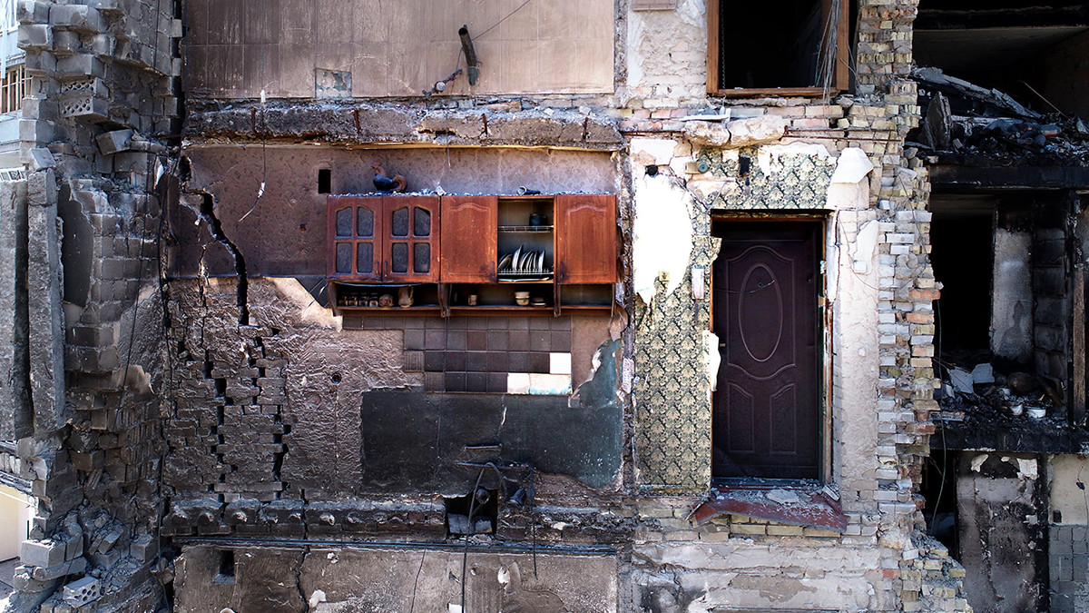 Кухонну шафу, яка вціліла після вибуху авіабомби в Бородянці, передали до музею - фото 1