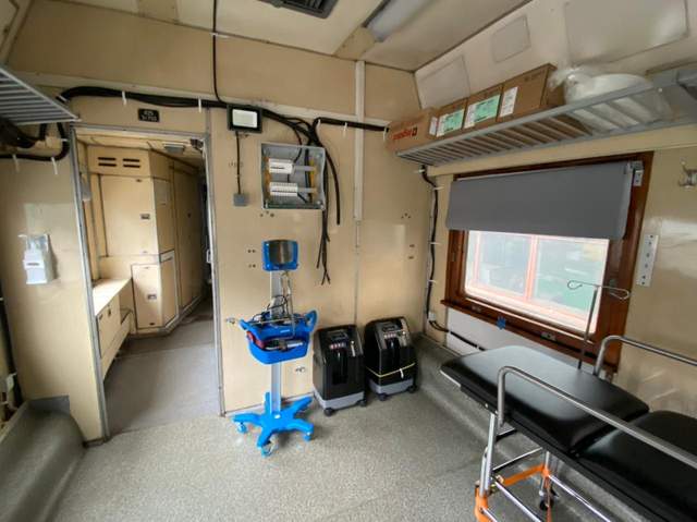В Україні почав курсувати медичний потяг: як виглядає мобільний госпіталь зсередини - фото 504059