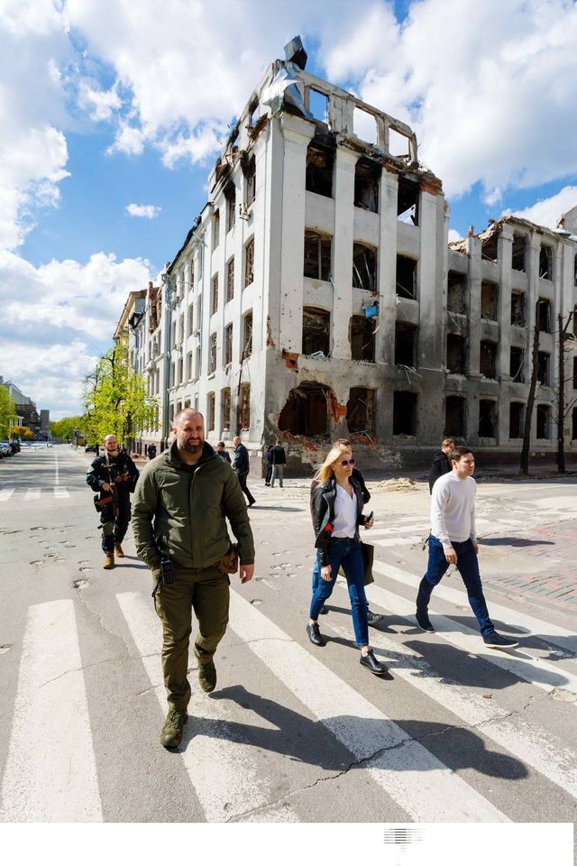 Як виглядають університети Харкова, поруйновані російськими ракетами: потужні фото - фото 504116