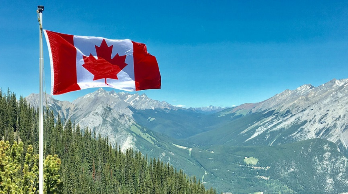 У Канаді з'явилася поштова марка на підтримку України - фото 1