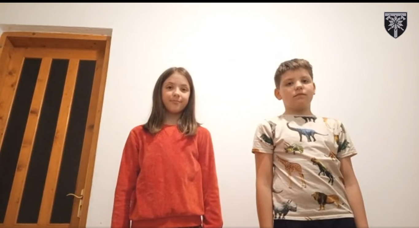 З Днем матері: діти привітали своїх матусь-військових, які захищають Україну – відео