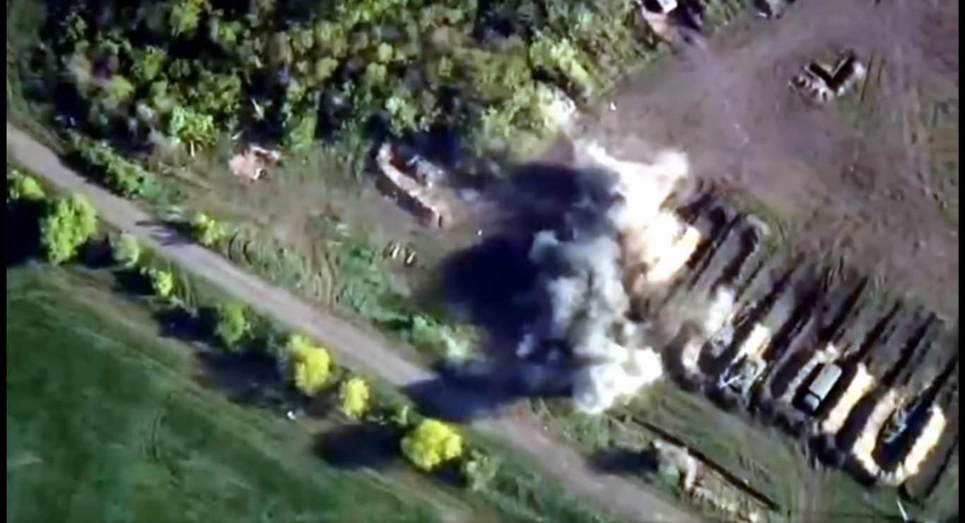 Десантники тв артилеристи знищили ворогів разом з технікою - фото 1