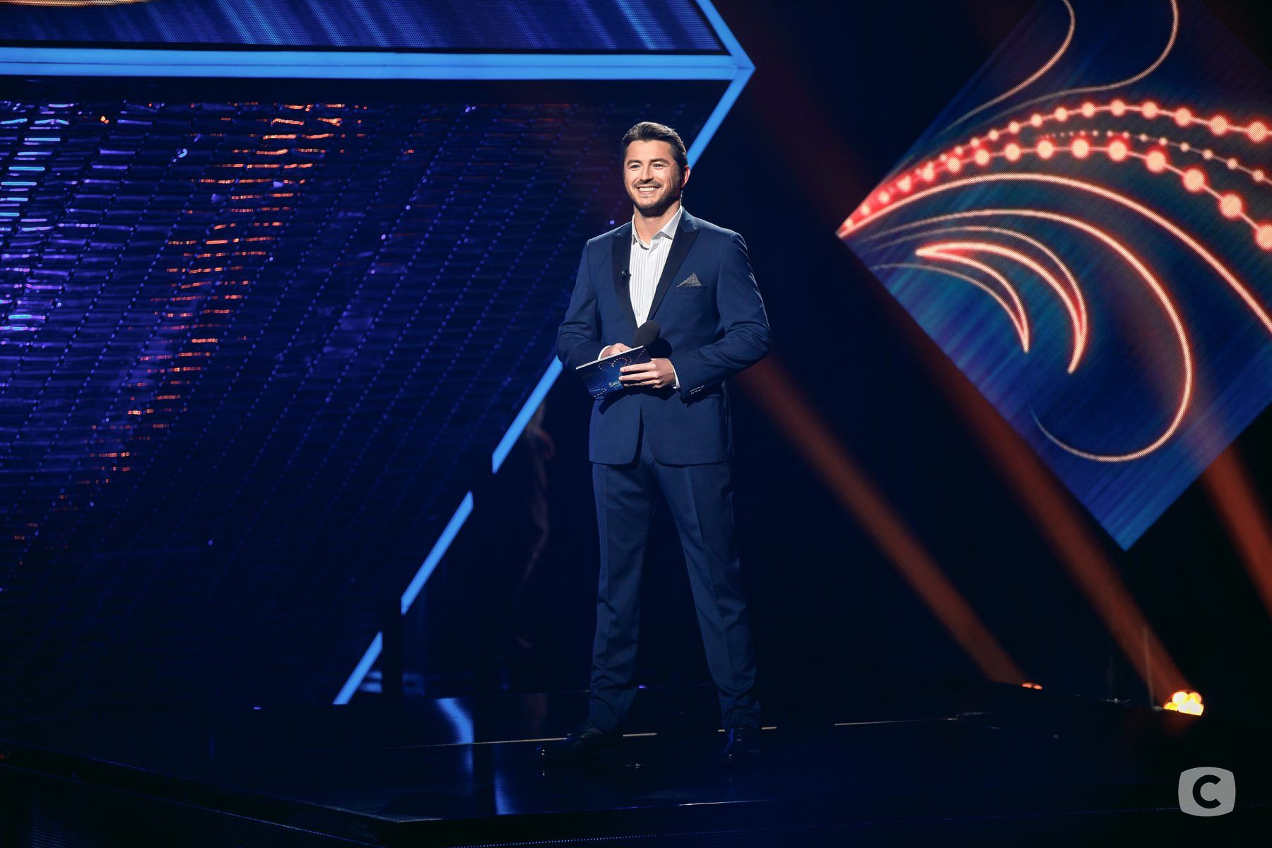 Притула погодився вести трансляцію Євробачення у твітері - фото 1