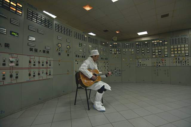 Святослав Вакарчук виступив на Чорнобильській атомній станції - фото 505285