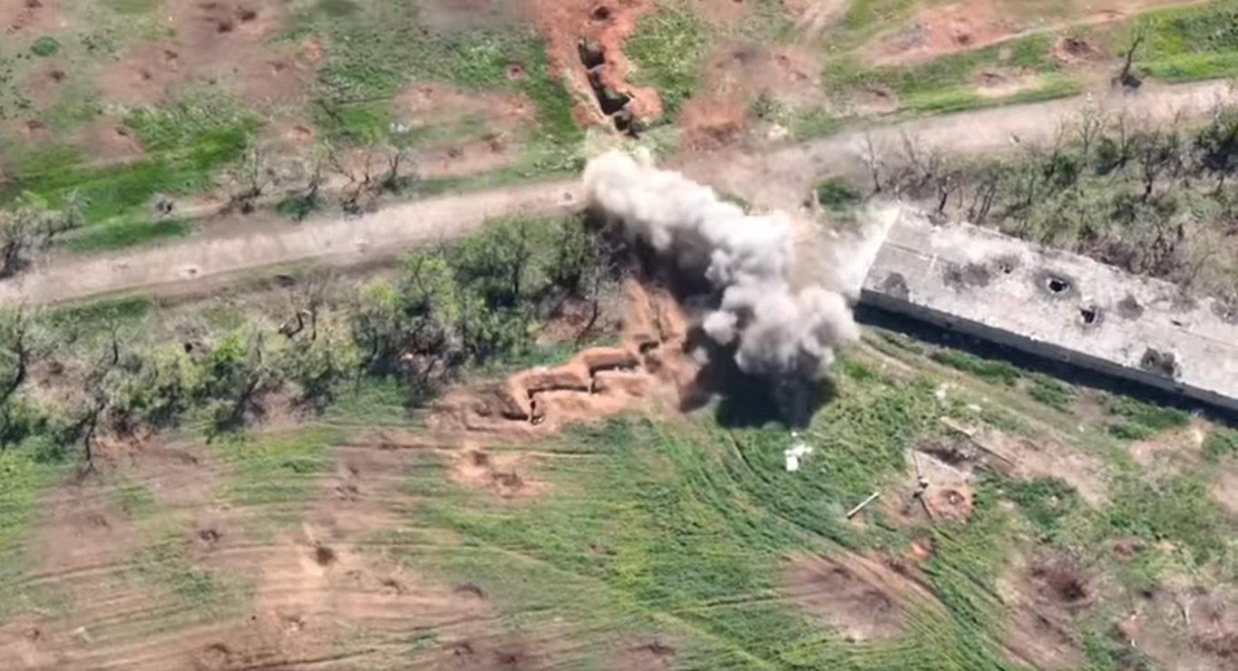 Фінал для окупантів один: Січеславці ефектно знищили ворожу техніку – відео