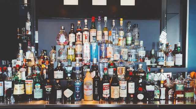 У Харківській області заборонили продаж алкоголю до кінця воєнного стану - фото 505649