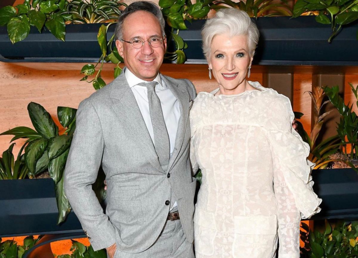 Мей Маск вийшла у сукні від Дар'ї Донець закликала підтримувати українських дизайнерів