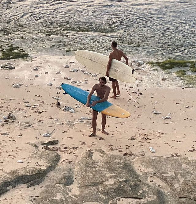 В Instagram стає популярним акаунт з фото, на яких можна скрізь роздивитися прапор України - фото 505845
