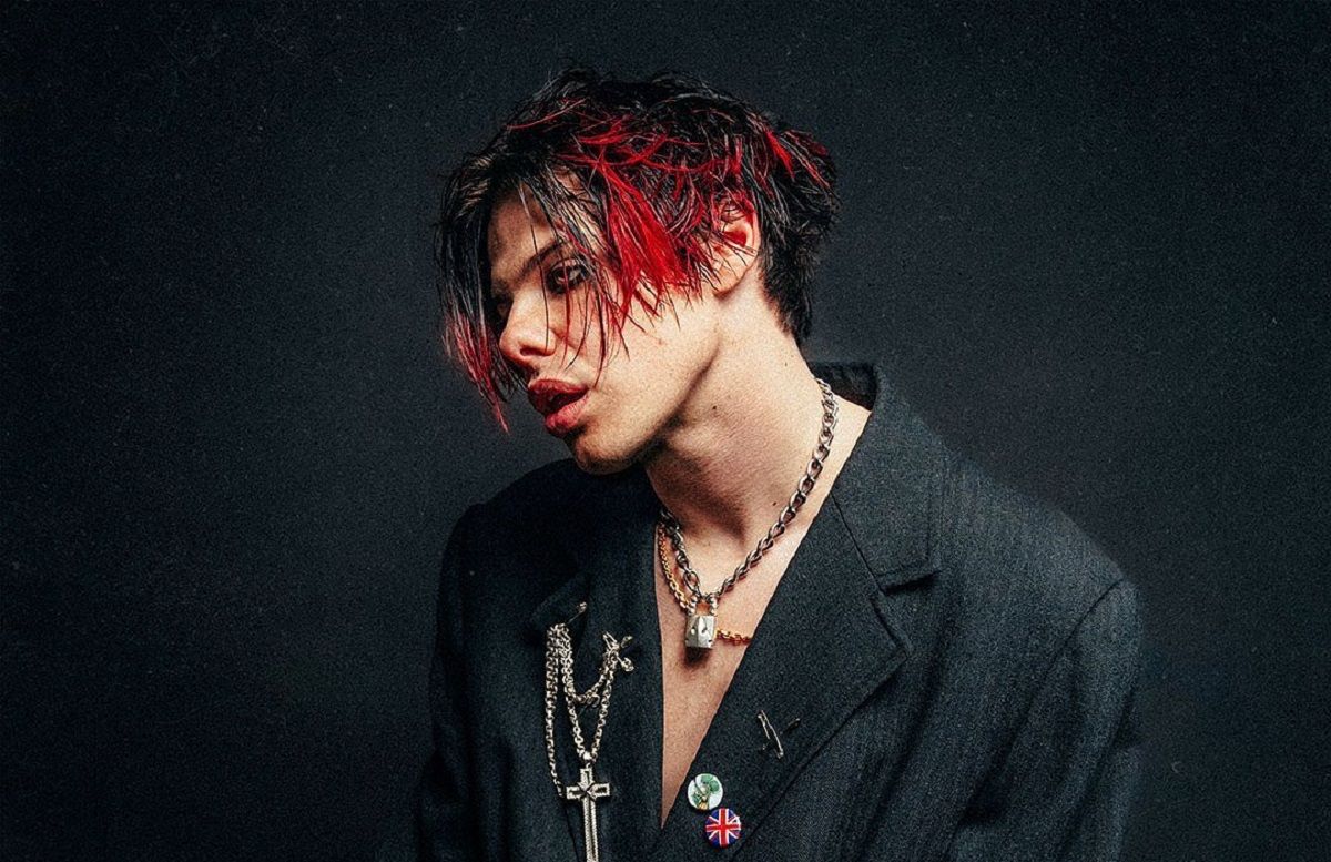 "F*ck Putin": Yungblud підтримав Україну посеред концерту – відео 18+