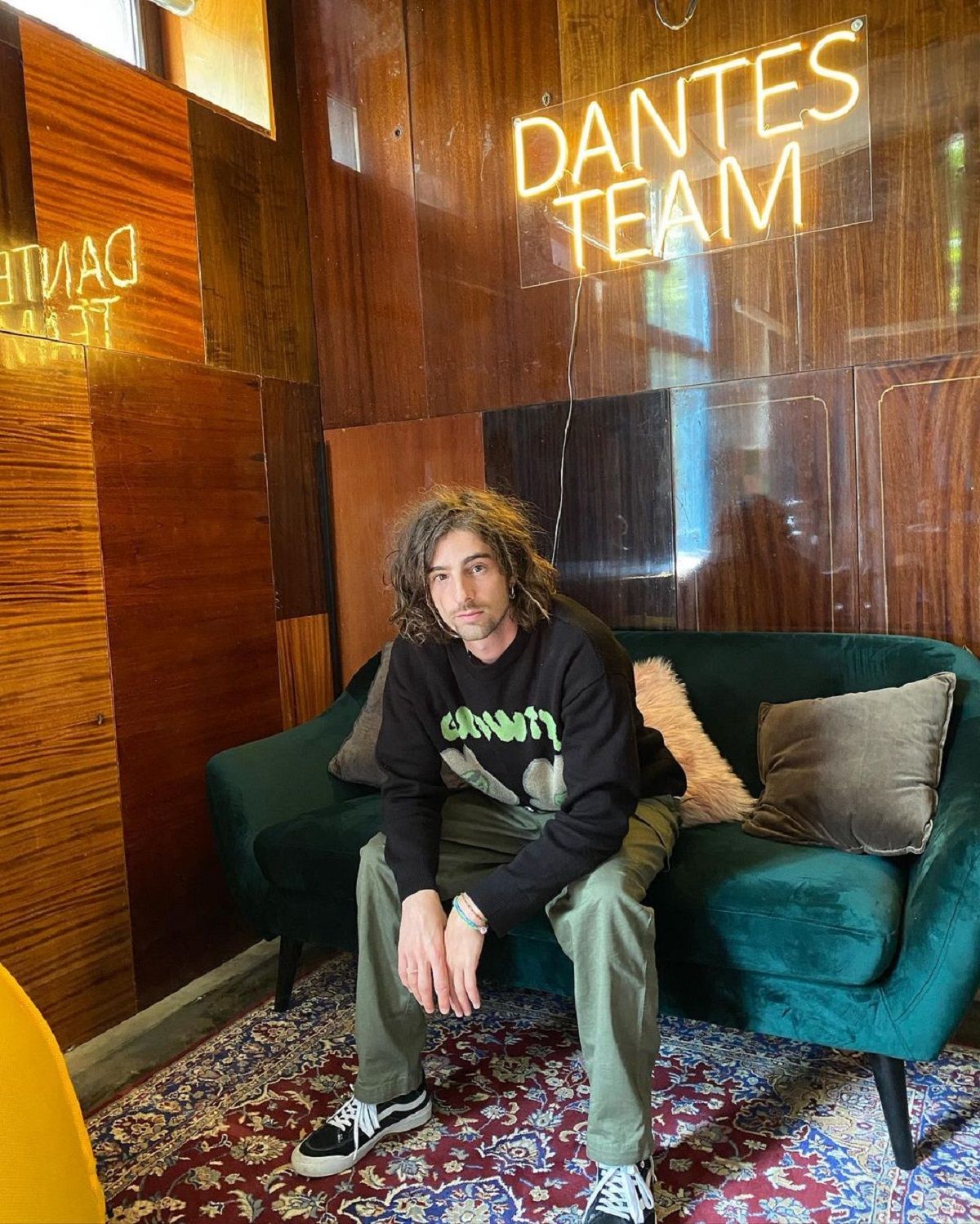 "Чому я розлучився": Володимир Дантес потролив переможницю "Місис Крим 2022"