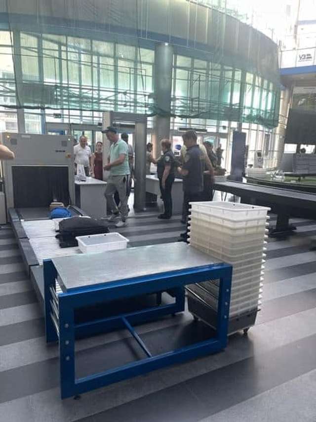 На залізничному вокзалі у Києві встановили металошукачі - фото 507189
