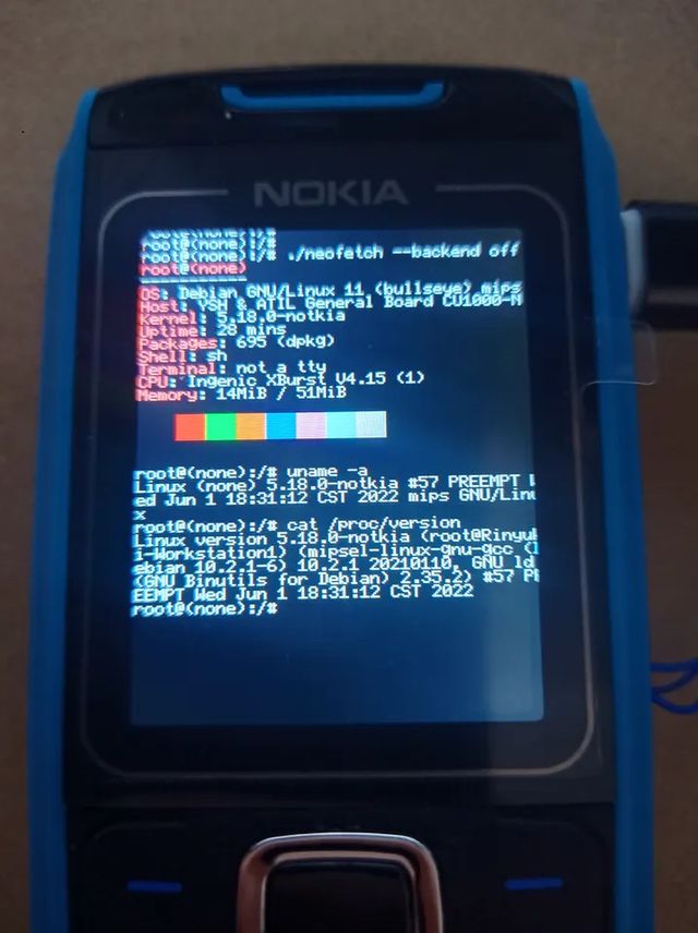 14-річний телефон Nokia 1680 перетворили на крихітний комп'ютер на Linux - фото 507262